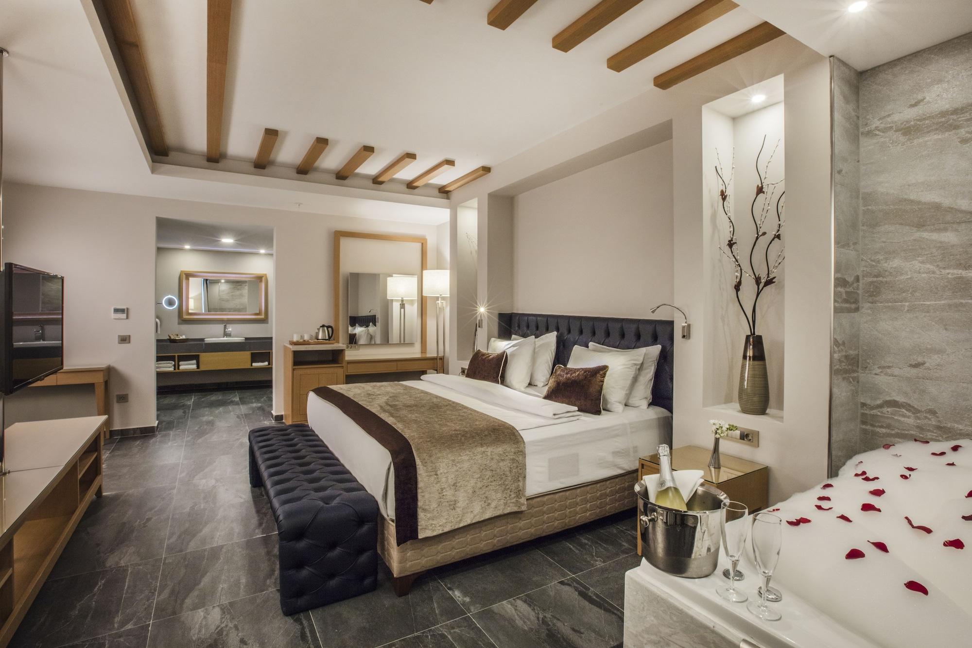 Korumar Ephesus & 5* Kusadasi